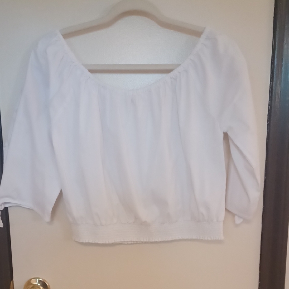 Hollister White Blouse with Pink Floral Embroidery - Picture 2 of 10